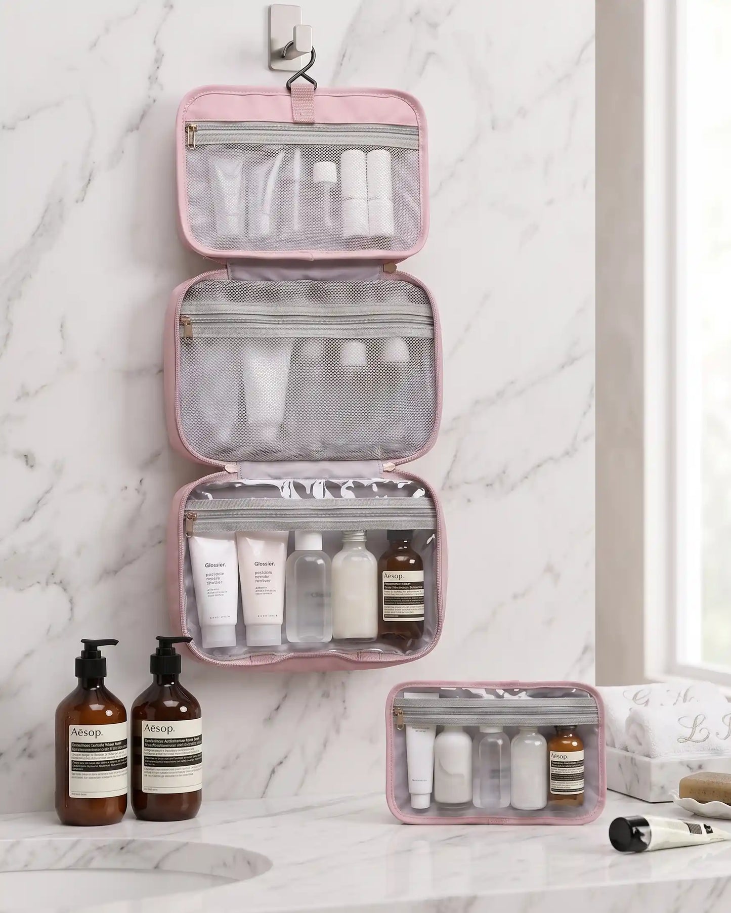 The Detachable Hanging Organizer - Wet & Dry Separation