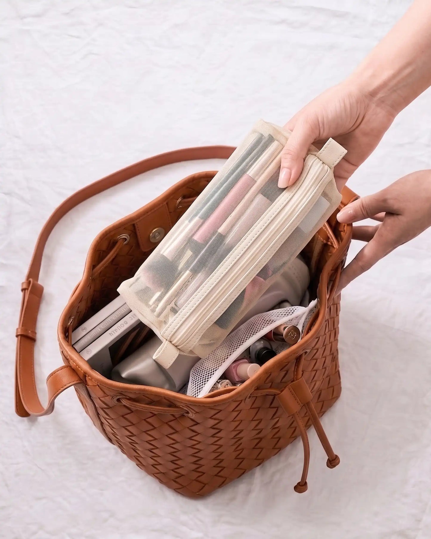 4-in-1 Detachable Mesh Case