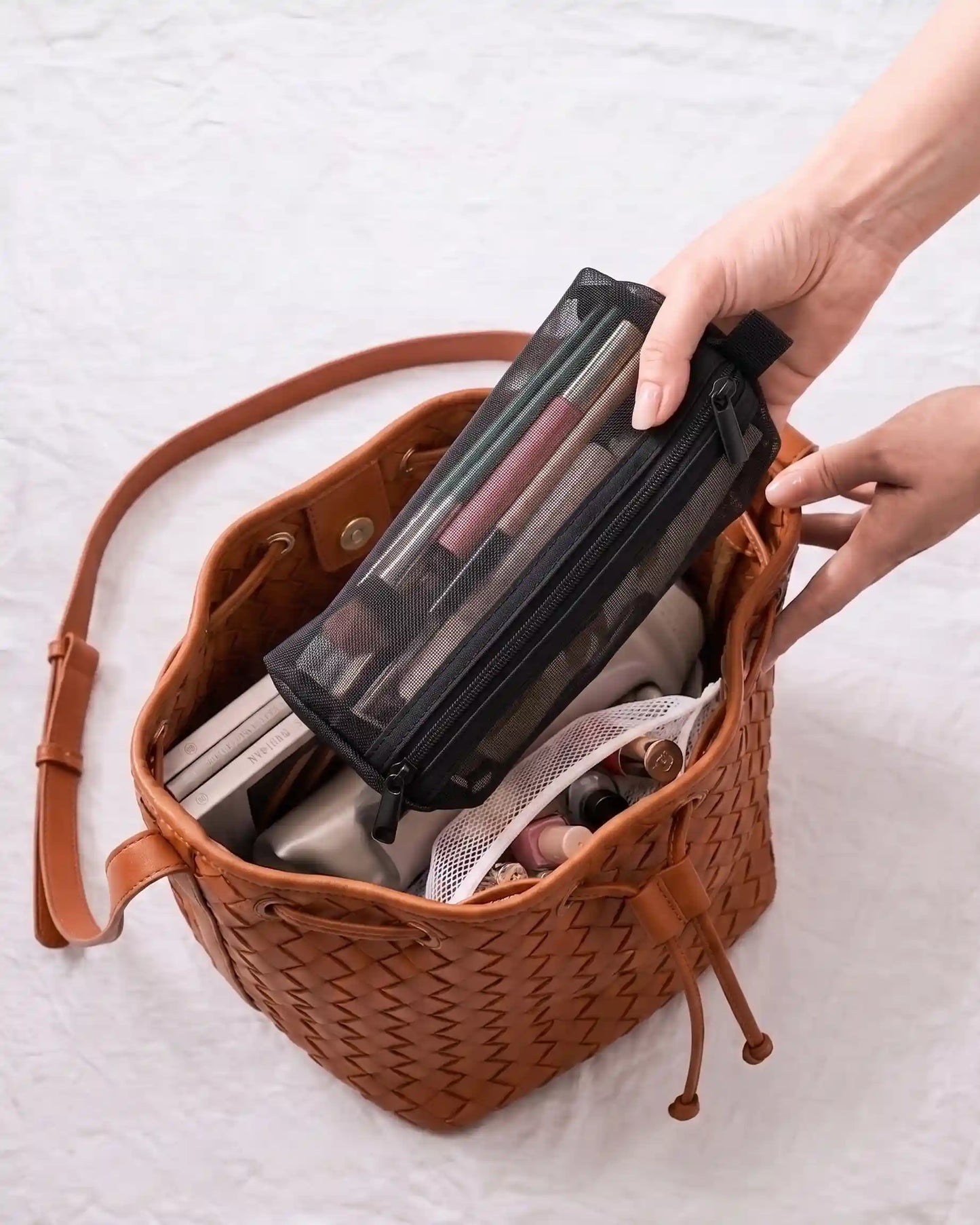 4-in-1 Detachable Mesh Case