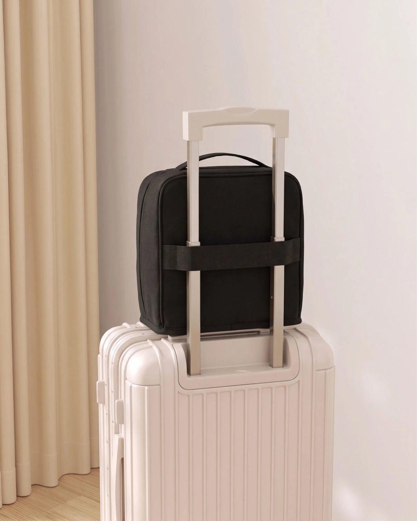 Magnetic Wide-Opening Makeup Case