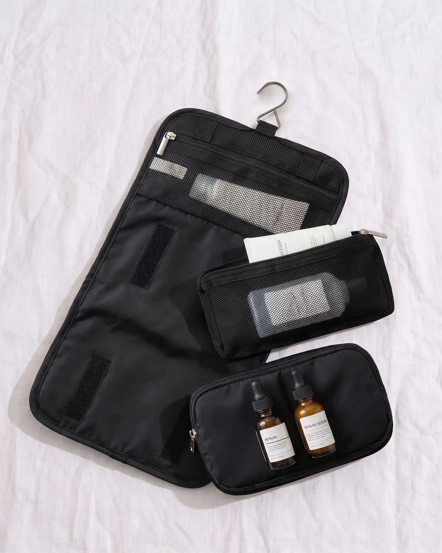 Ultra-Light Detachable Hanging Toiletry Organizer