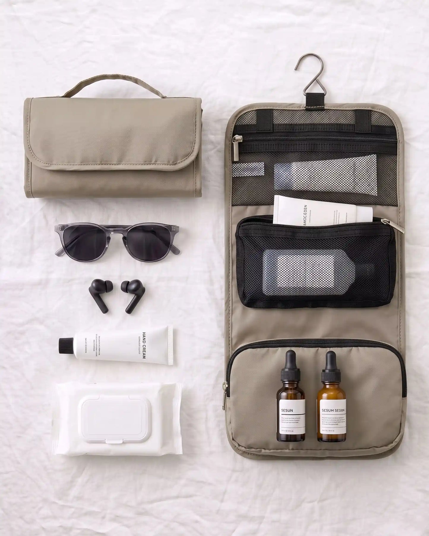 Ultra-Light Detachable Hanging Toiletry Organizer
